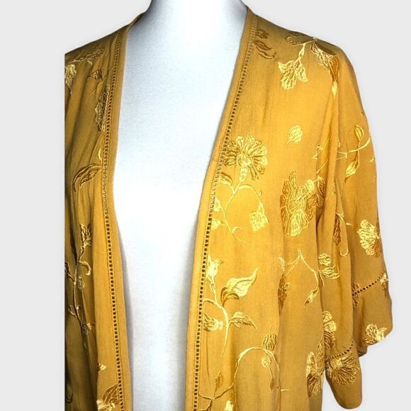 Amuse Society Poolside Dreams Kimono In Mustard as Sold on Revolve Size XS/S - Picture 3 of 11